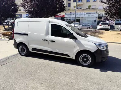 Renault Express 2023 - 12980 EUR, 120000 km - 120000km - foto 13 de 22