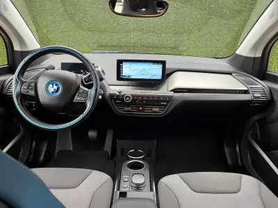 BMW i3 2021 - 22500 EUR, 38000 km - AUTO.MOTO.pt - 38000km - foto 11 de 27