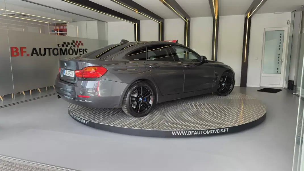 BMW 418 Gran Coupé 2015 - 16900 EUR, 272963 km - AUTO.MOTO.pt - 272963km - foto 4 de 64