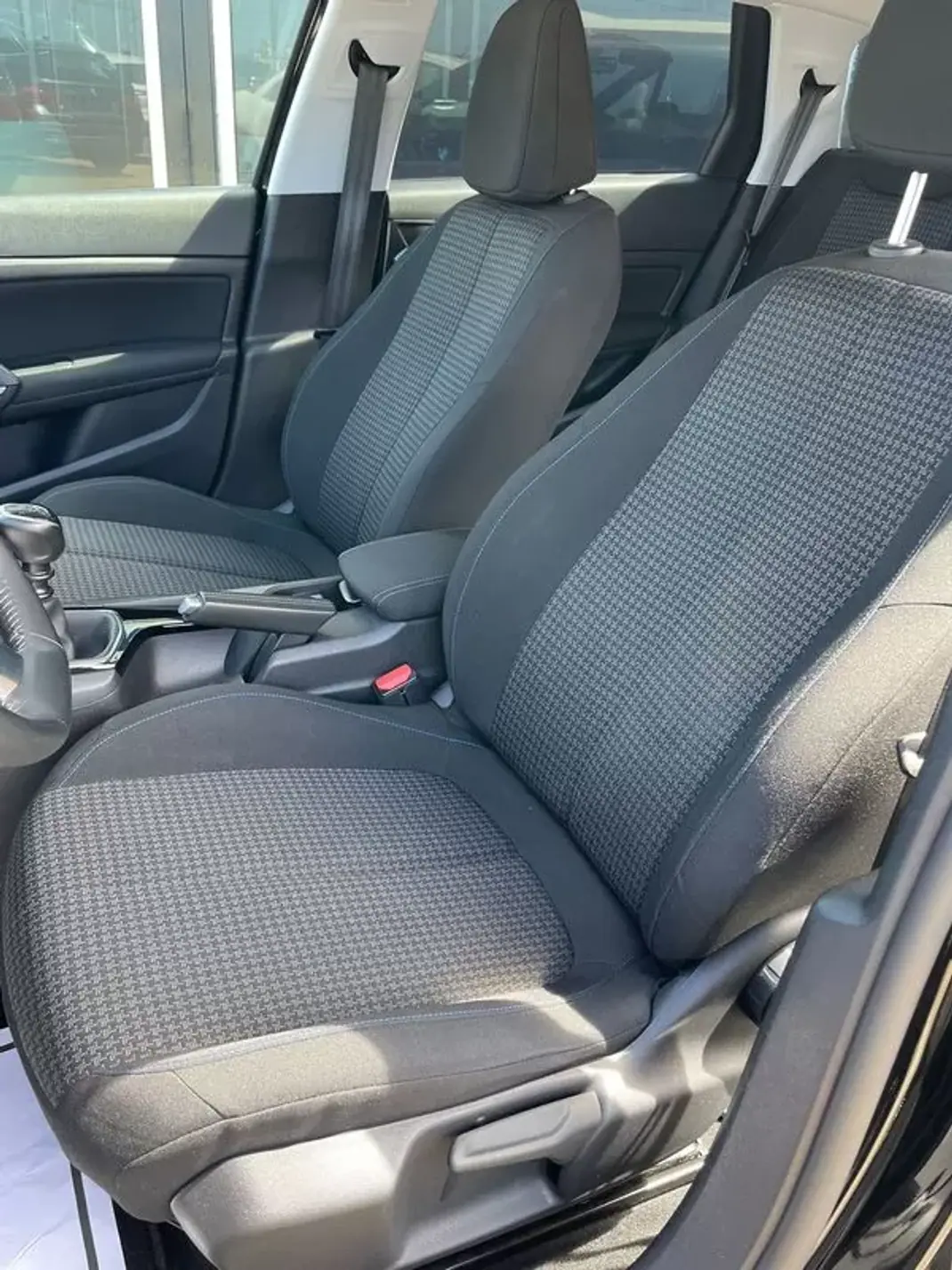 Peugeot 308 2021 - 15200 EUR, 92693 km - AUTO.MOTO.pt - 92693km - foto 6 de 24