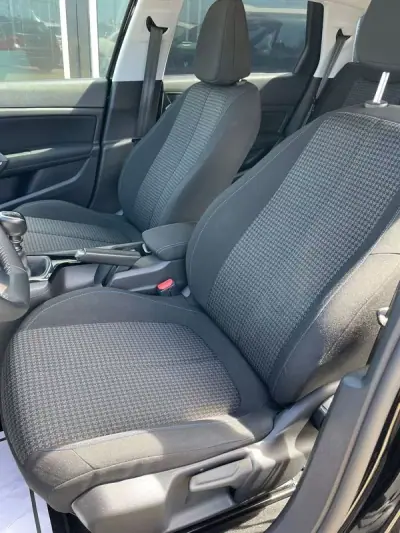 Peugeot 308 2021 - 15200 EUR, 92693 km - AUTO.MOTO.pt - 92693km - foto 6 de 24