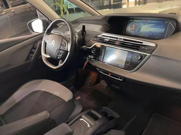 Citroën C4 Grand Picasso 2014 - 12900 EUR, 250524 km - AUTO.MOTO.pt - 250524km - foto 5 de 15