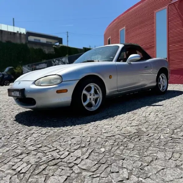 Mazda MX-5 2000 - 9500 EUR, 200000 km - AUTO.MOTO.pt - 200000km - foto 2 de 13