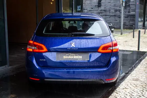 Peugeot 308 SW 2019 - 8900 EUR, 268213 km - AUTO.MOTO.pt - 268213km - foto 10 de 34