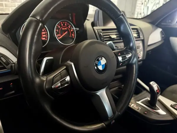 BMW M135i 2014 - 29490 EUR, 91000 km - AUTO.MOTO.pt - 91000km - foto 14 de 15