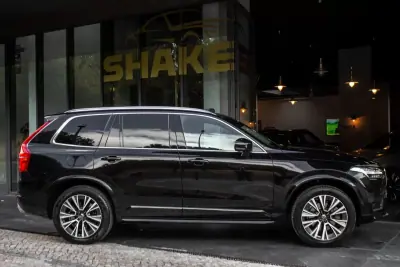 Volvo XC 90 2021 - 37990 EUR, 110263 km - AUTO.MOTO.pt - 110263km - foto 5 de 44