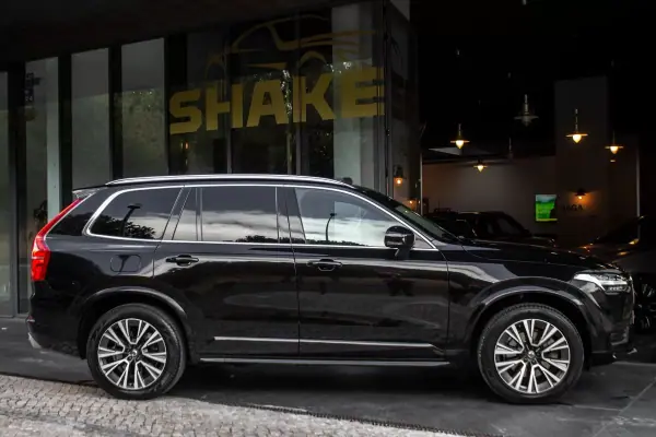 Volvo XC 90 2021 - 37990 EUR, 110263 km - AUTO.MOTO.pt - 110263km - foto 5 de 44