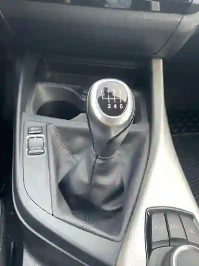 BMW 116 2017 — foto 3 de 15