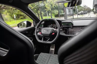 Audi RS3 Sportback 2025 - 86900 EUR, 17138 km - AUTO.MOTO.pt - 17138km - foto 41 de 58