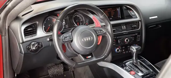 Audi A5 2012 - 18900 EUR, 178611 km - AUTO.MOTO.pt - 178611km - foto 17 de 32