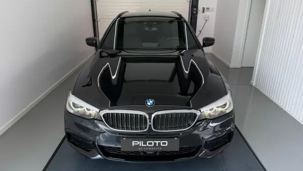 BMW 520 2017 - 21990 EUR, 262000 km - AUTO.MOTO.pt - 262000km - foto 2 de 40