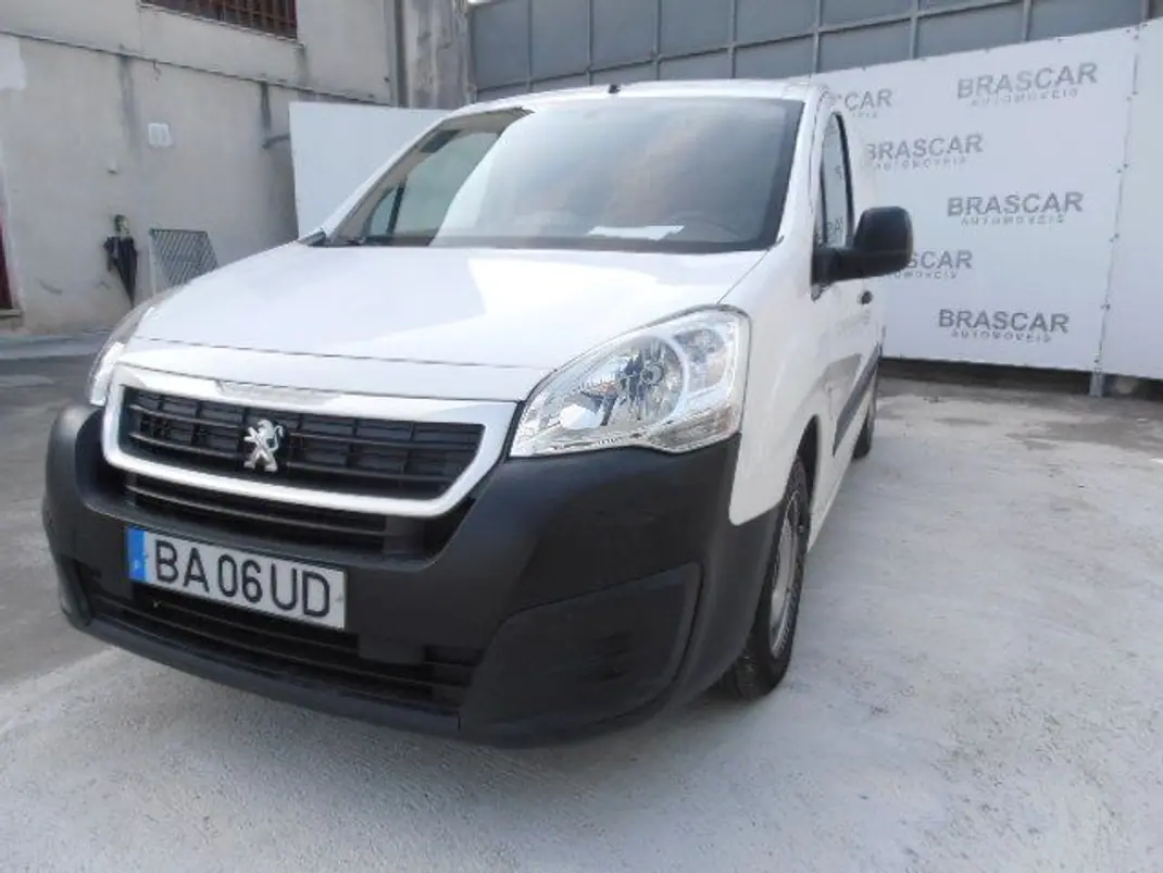 Peugeot 2016 - 10900 EUR, 112647 km - 112647km - foto 3 de 12