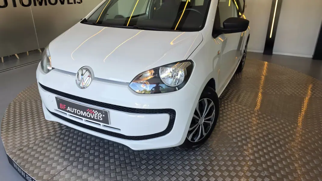 Volkswagen Up! 2016 - 8500 EUR, 79613 km - 79613km - foto 25 de 49