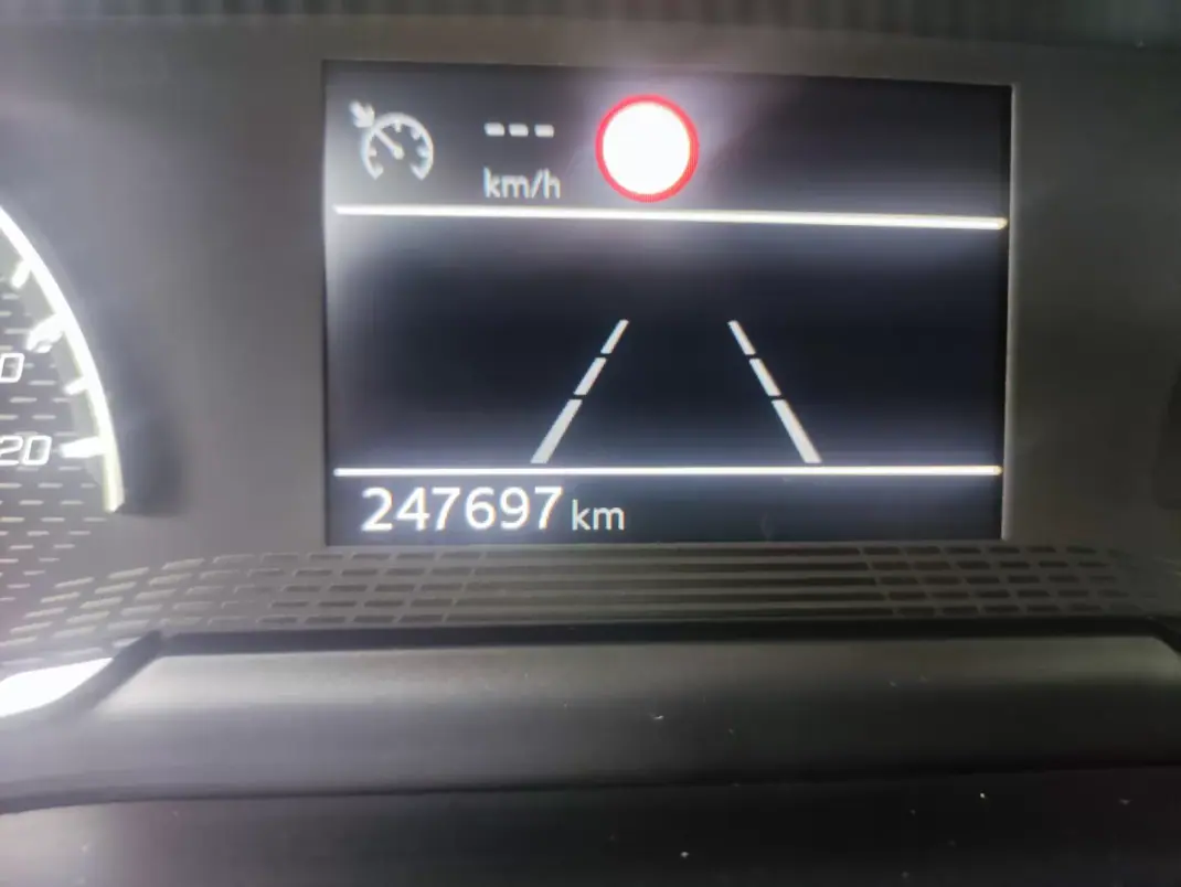 Peugeot 208 2020 - 11900 EUR, 247697 km - AUTO.MOTO.pt - 247697km - foto 23 de 23