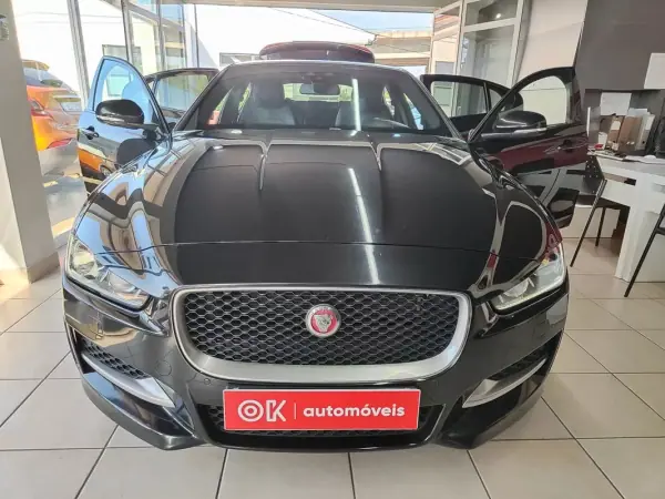 Jaguar XE 2017 - 14250 EUR, 243000 km - AUTO.MOTO.pt - 243000km - foto 20 de 34
