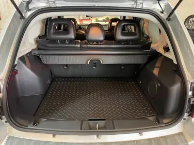Jeep Compass 2007 - 9950 EUR, 137214 km - AUTO.MOTO.pt - 137214km - foto 19 de 20