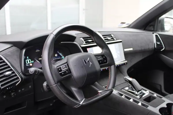DS DS7 Crossback 2021 - 24950 EUR, 85000 km - AUTO.MOTO.pt - 85000km - foto 24 de 39