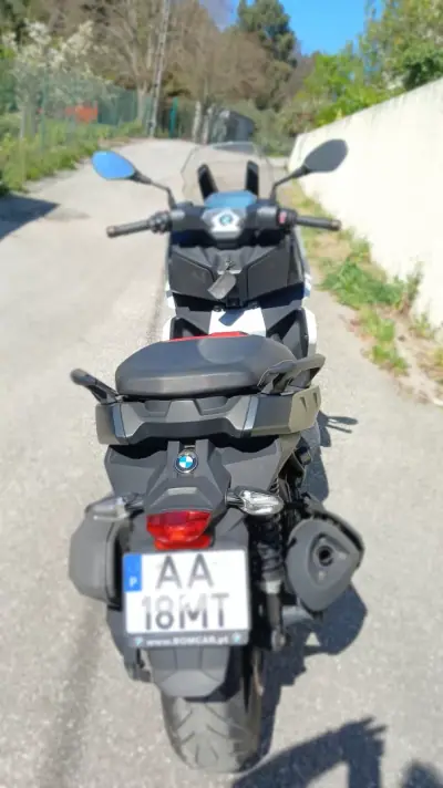 BMW C 400 X 2020 - 5000 EUR, 44000 km - AUTO.MOTO.pt - 44000km - foto 4 de 10