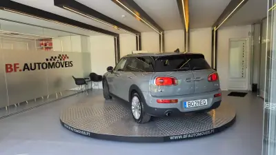 MINI Clubman 2017 - 13900 EUR, 157631 km - AUTO.MOTO.pt - 157631km - foto 3 de 55
