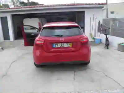 Mercedes-Benz A 160 2015 - 15750 EUR, 204000 km - AUTO.MOTO.pt - 204000km - foto 3 de 6