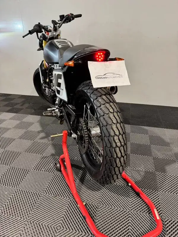 2022 - 5750 EUR, 5500 km - AUTO.MOTO.pt - 5500km - foto 8 de 27