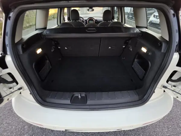 MINI Clubman 2018 - 15990 EUR, 184000 km - AUTO.MOTO.pt - 184000km - foto 39 de 42