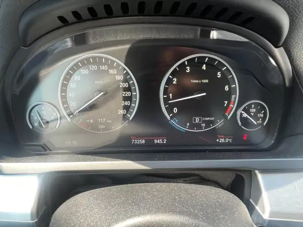 BMW 750 2010 - 33000 EUR, 73000 km - AUTO.MOTO.pt - 73000km - foto 16 de 18