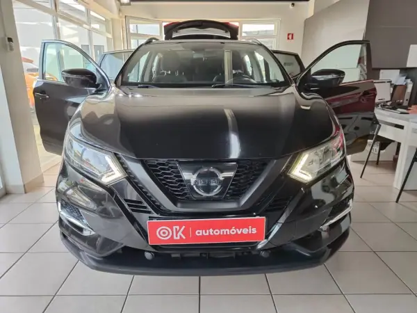 Nissan Qashqai 2017 - 15750 EUR, 155200 km - AUTO.MOTO.pt - 155200km - foto 20 de 37