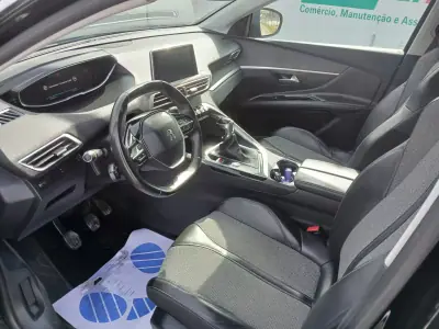 Peugeot 3008 2018 - 13450 EUR, 136692 km - AUTO.MOTO.pt - 136692km - foto 15 de 25