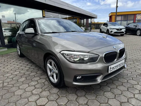 BMW 116 2016 - 12990 EUR, 155000 km - AUTO.MOTO.pt - 155000km - foto 2 de 36