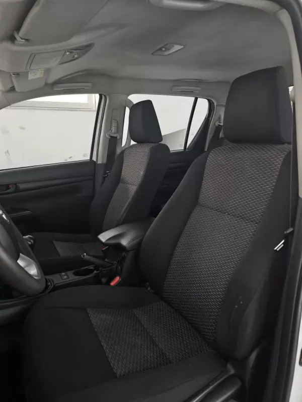 Toyota Hilux 2020 - 27950 EUR, 285523 km - AUTO.MOTO.pt - 285523km - foto 47 de 68