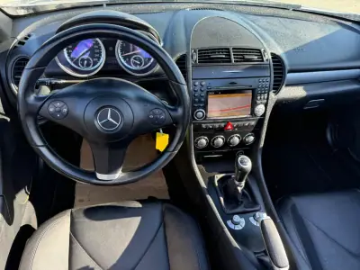 Mercedes-Benz SLK 200 2010 - 15750 EUR, 177500 km - AUTO.MOTO.pt - 177500km - foto 9 de 16