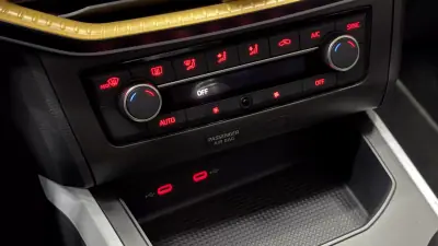 SEAT Arona 2024 - 14990 EUR, 48000 km - 48000km - foto 26 de 45