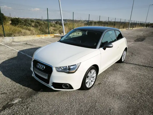 Audi A1 2010 - 9950 EUR, 236924 km - AUTO.MOTO.pt - 236924km - foto 10 de 43