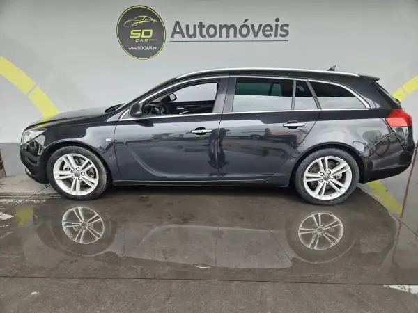 Opel Insignia Sports Tourer 2010 - 5500 EUR, 247000 km - 247000km - foto 2 de 6