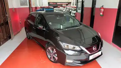 Nissan Leaf 2020 - 20500 EUR, 56131 km - AUTO.MOTO.pt - 56131km - foto 2 de 77