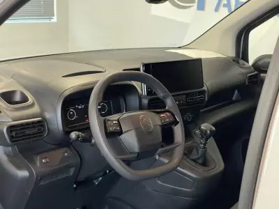 Citroën BERLINGO XL LONGA BLUEHDI 102 CV ECRÃ 3 LUG 2025 - 20990 EUR, 15876 km - AUTO.MOTO.pt - 15876km - foto 5 de 8