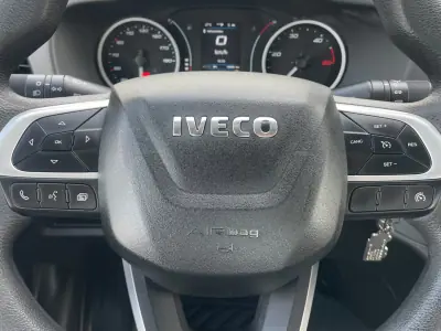Iveco Daily 2022 - 33450 EUR, 154000 km - AUTO.MOTO.pt - 154000km - foto 31 de 37