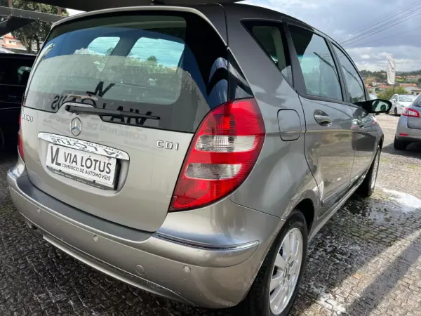 Mercedes-Benz A 180 2007 - 7000 EUR, 280000 km - AUTO.MOTO.pt - 280000km - foto 4 de 6