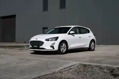 Ford Focus 1.8 TDCI 2020 - 14999 EUR, 139000 km - AUTO.MOTO.pt - 139000km - foto 11 de 23