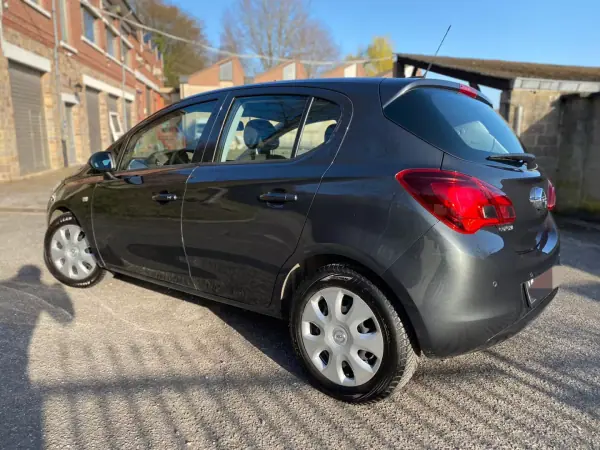 Opel Corsa 2023 - 12900 EUR, 26000 km - AUTO.MOTO.pt - 26000km - foto 6 de 9