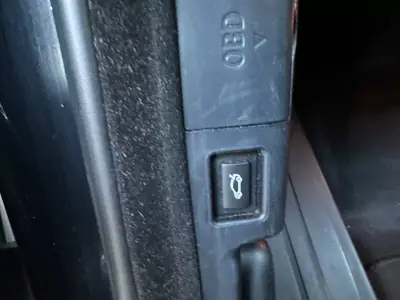 BMW 520 2009 - 8900 EUR, 290100 km - 290100km - foto 25 de 36