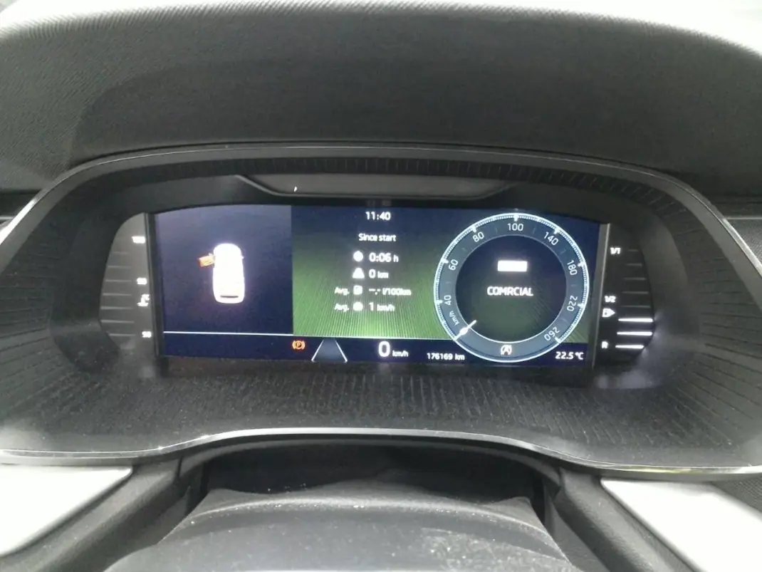 Skoda Octavia Break 2023 - 17999 EUR, 171023 km - AUTO.MOTO.pt - 171023km - foto 7 de 10