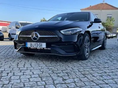 Mercedes-Benz C 300e 2024 - 54750 EUR, 5253 km - AUTO.MOTO.pt - 5253km - foto 2 de 15