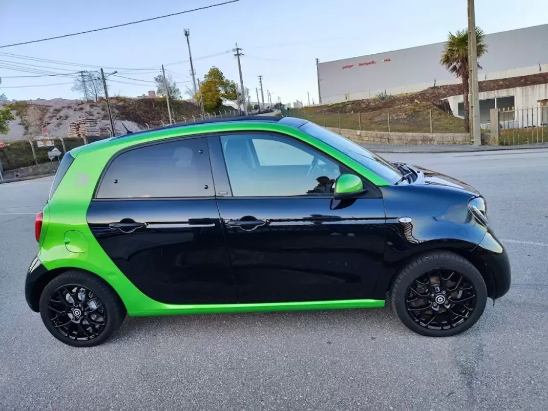 Smart ForFour 2017 - 13500 EUR, 44000 km - AUTO.MOTO.pt - 44000km - foto 22 de 46