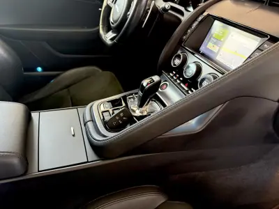 Jaguar F-Type 2018 - 46000 EUR, 64300 km - AUTO.MOTO.pt - 64300km - foto 100 de 135