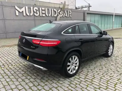 Mercedes-Benz GLE 400 2018 - 53990 EUR, 130000 km - AUTO.MOTO.pt - 130000km - foto 3 de 11