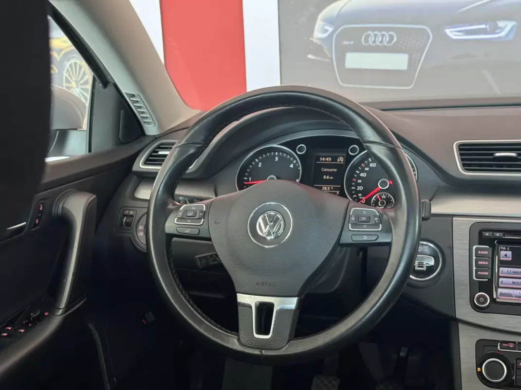 Volkswagen Passat Variant 2011 - 10990 EUR, 112945 km - 112945km - foto 19 de 20