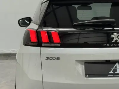 Peugeot 3008 2019 - 17490 EUR, 92000 km - AUTO.MOTO.pt - 92000km - foto 6 de 22
