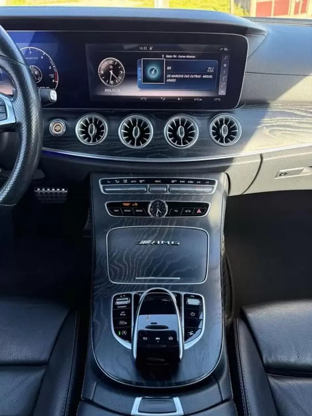 Mercedes-Benz E 220 2017 - 29990 EUR, 215000 km - AUTO.MOTO.pt - 215000km - foto 17 de 34
